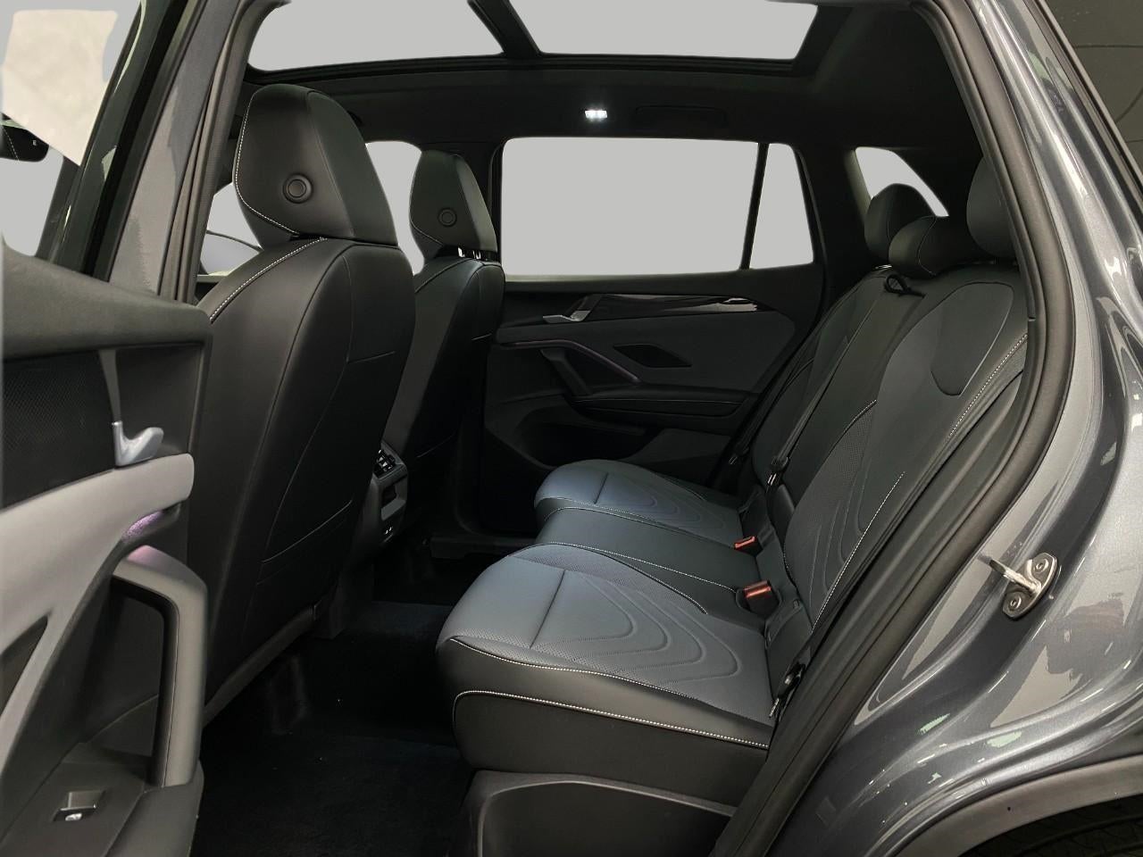 2026 Volkswagen Tiguan SE R-Line Black 4MOTION
