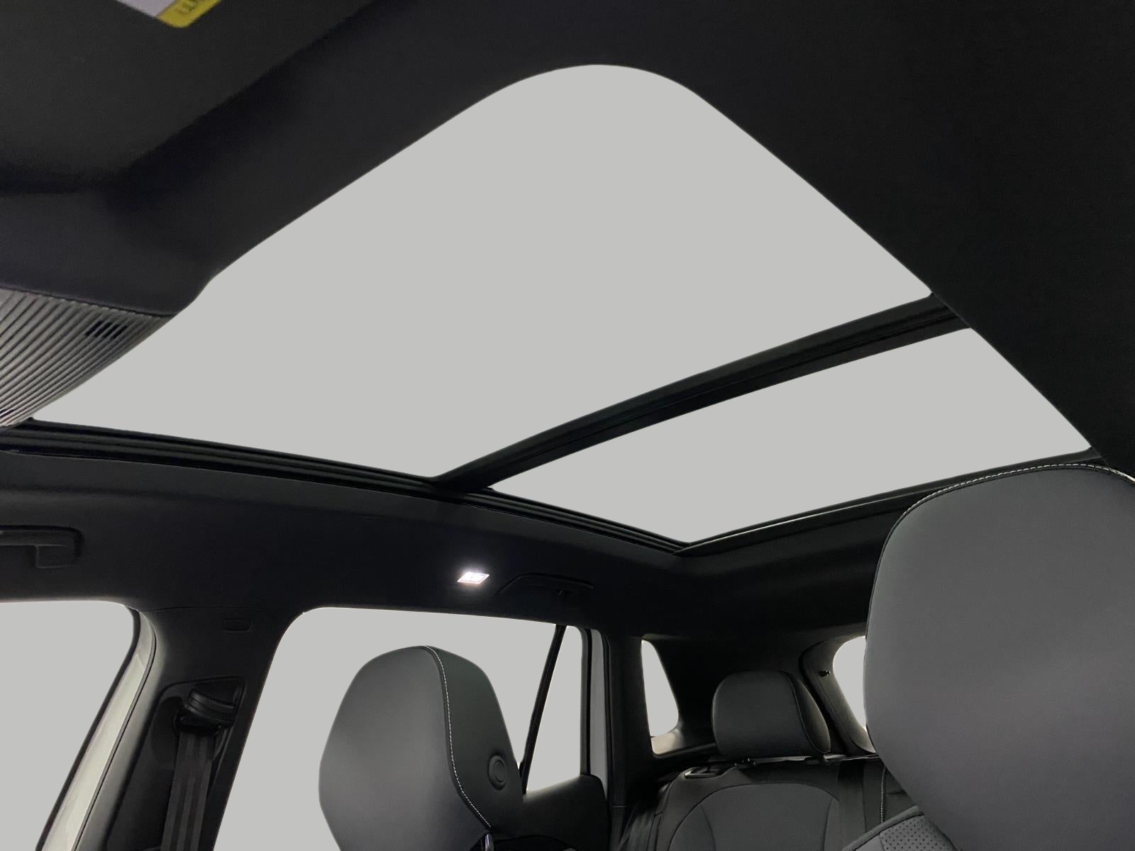 2026 Volkswagen Tiguan SE R-Line Black 4MOTION