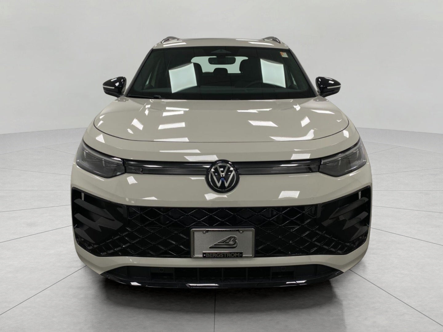 2026 Volkswagen Tiguan SE R-Line Black 4MOTION