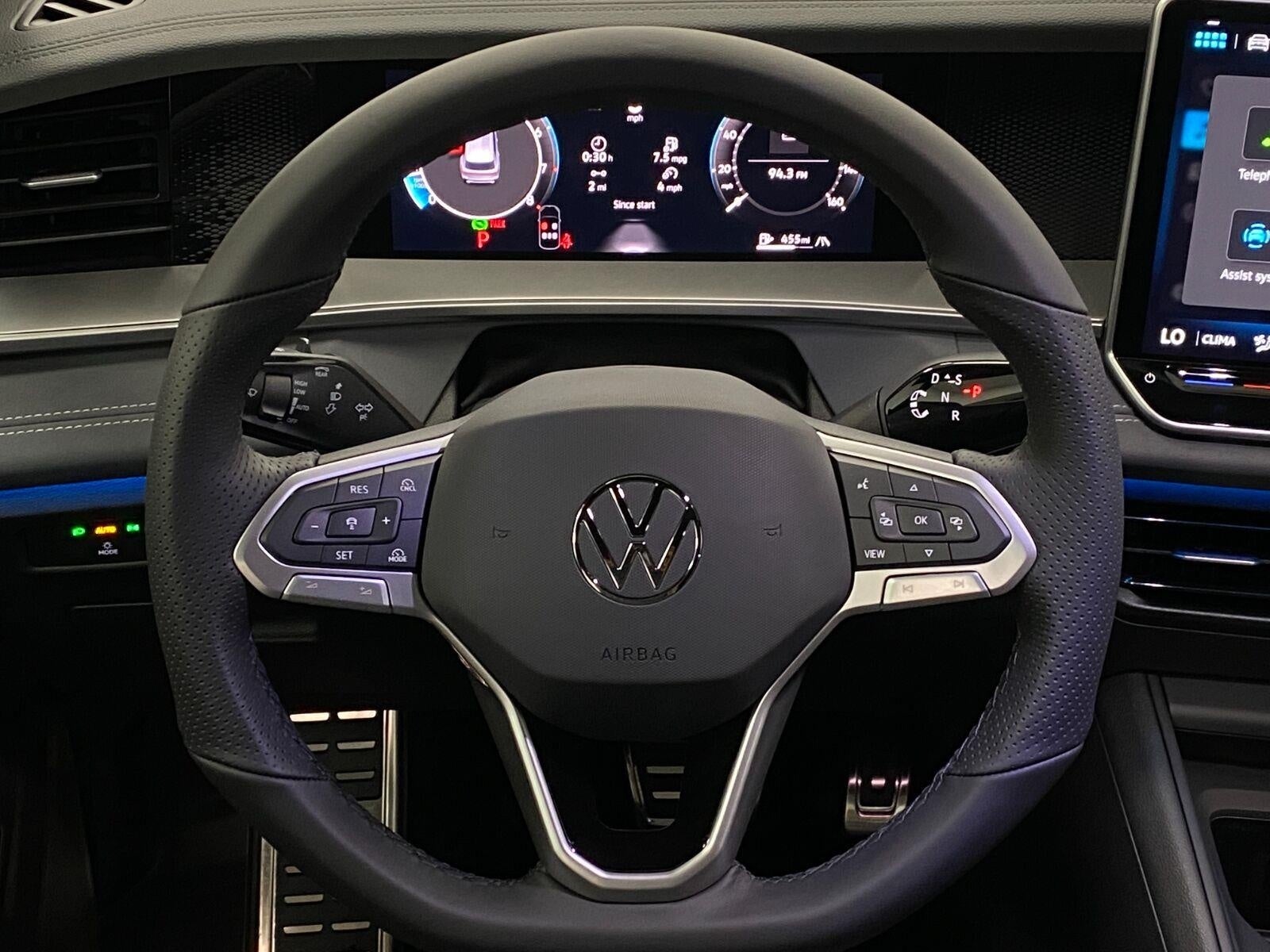 2026 Volkswagen Tiguan SE R-Line Black 4MOTION
