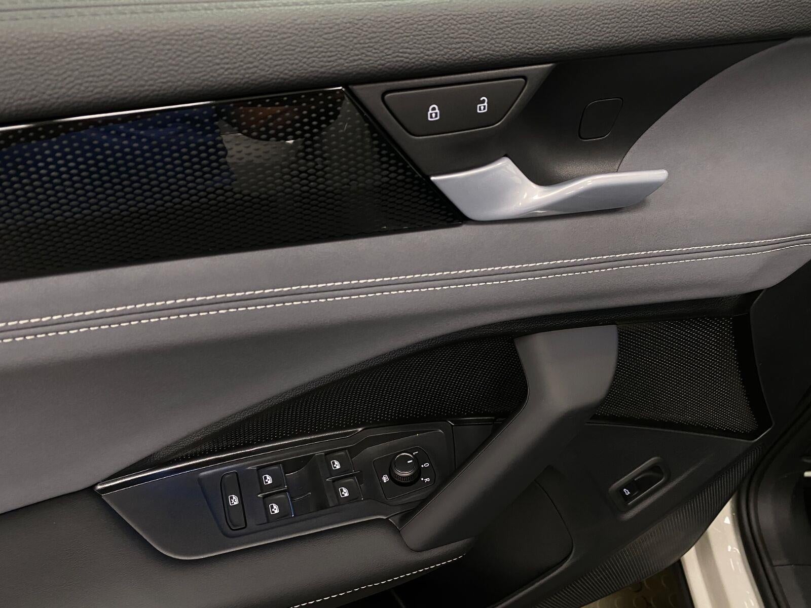 2026 Volkswagen Tiguan SE R-Line Black 4MOTION