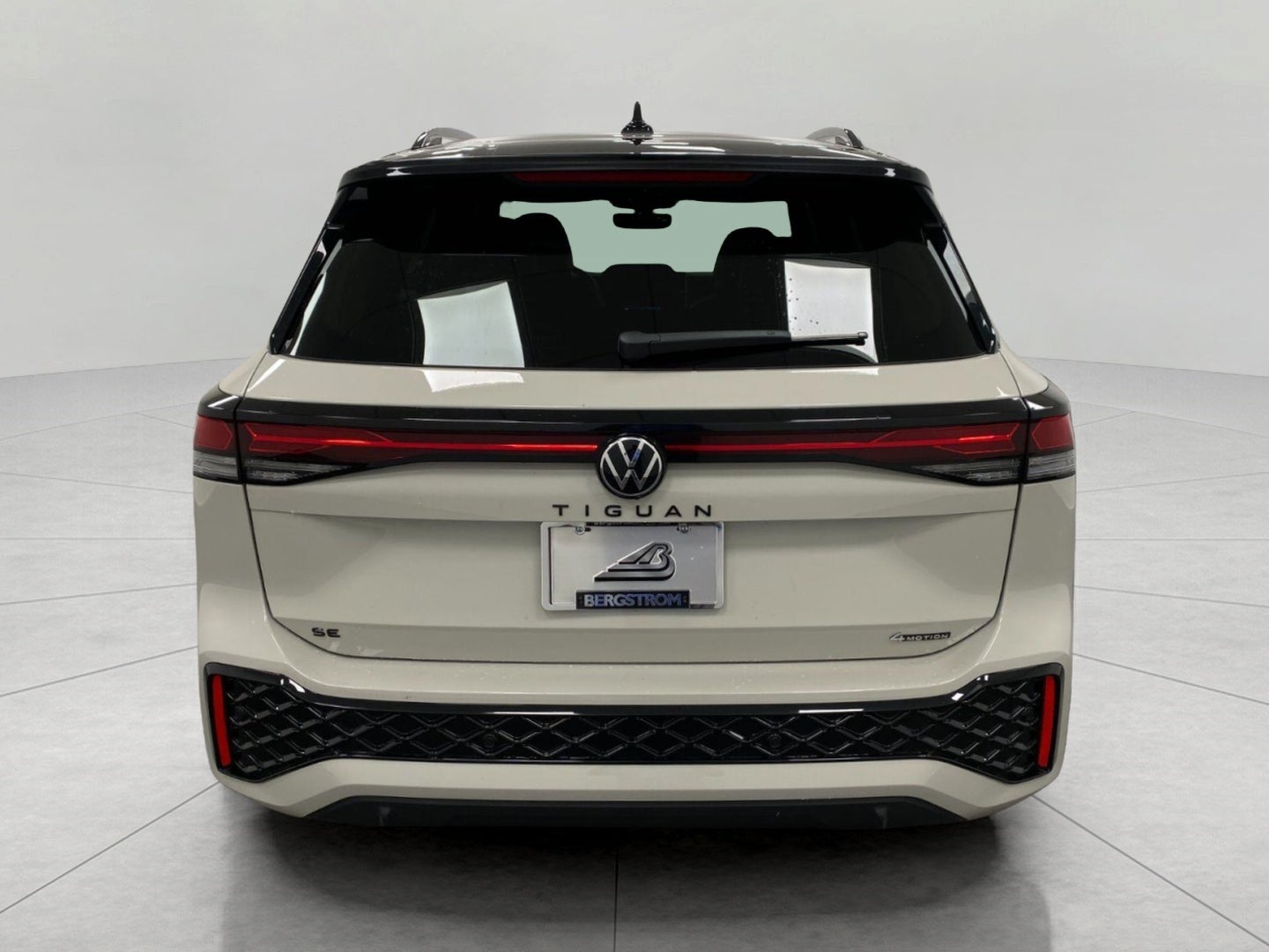 2026 Volkswagen Tiguan SE R-Line Black 4MOTION