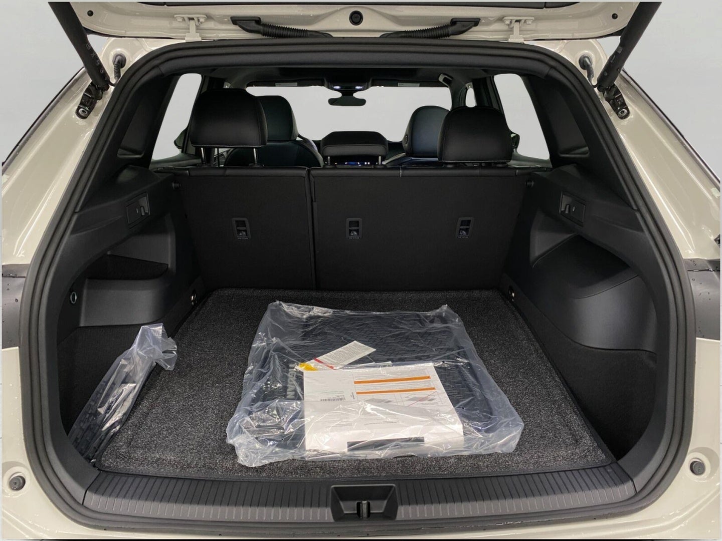 2026 Volkswagen Tiguan SE R-Line Black 4MOTION