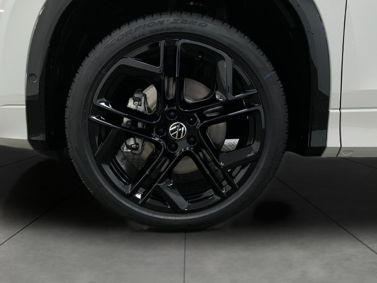 2026 Volkswagen Tiguan 2.0T SE R-Line Black 4MOTION