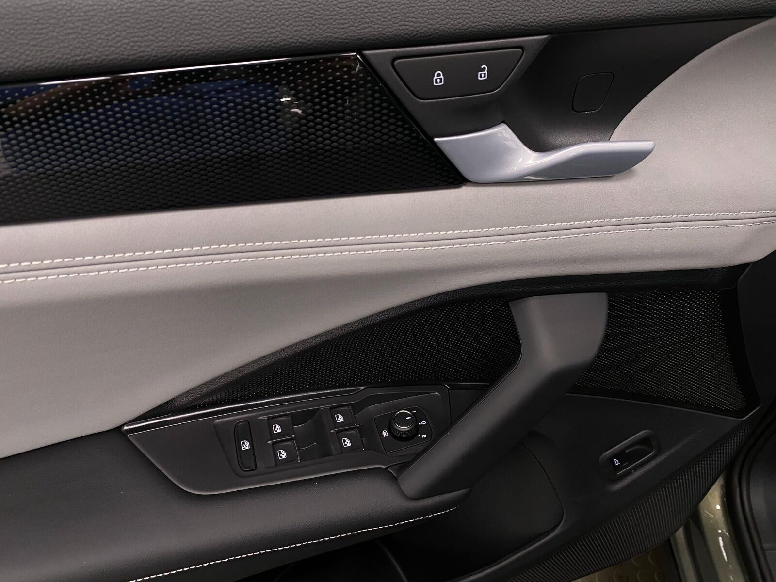 2026 Volkswagen Tiguan SE R-Line Black 4MOTION