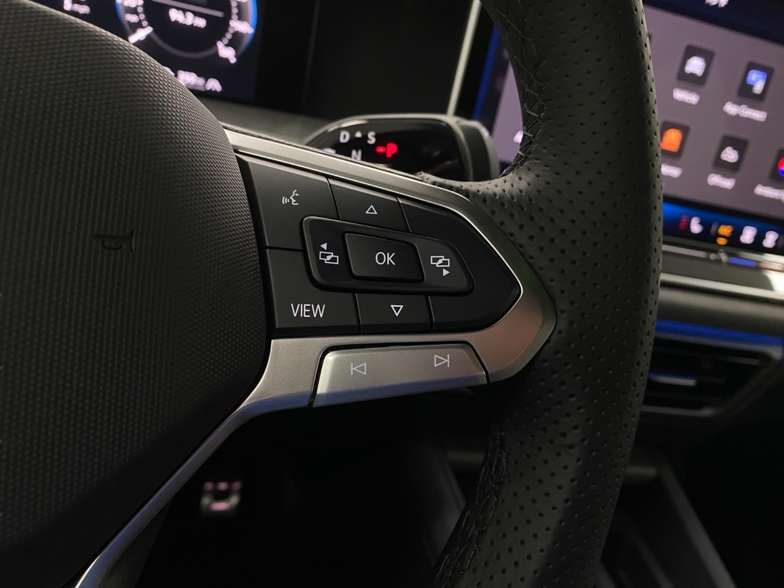 2026 Volkswagen Tiguan SE R-Line Black 4MOTION
