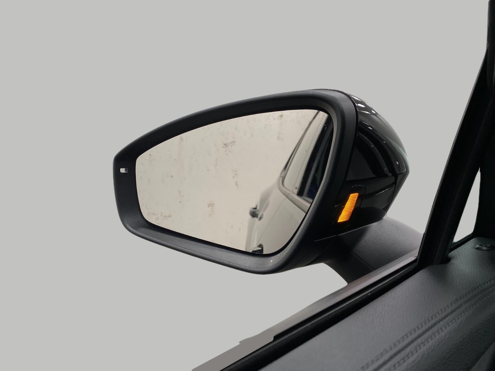 2026 Volkswagen Tiguan SE R-Line Black 4MOTION