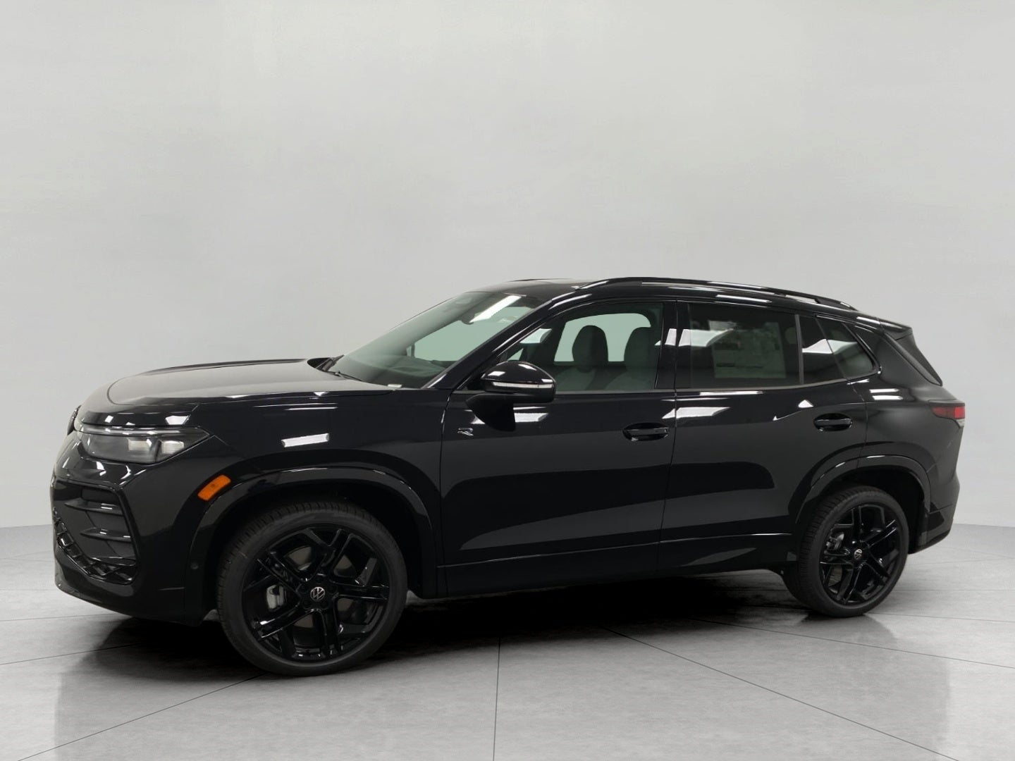 2026 Volkswagen Tiguan SE R-Line Black 4MOTION