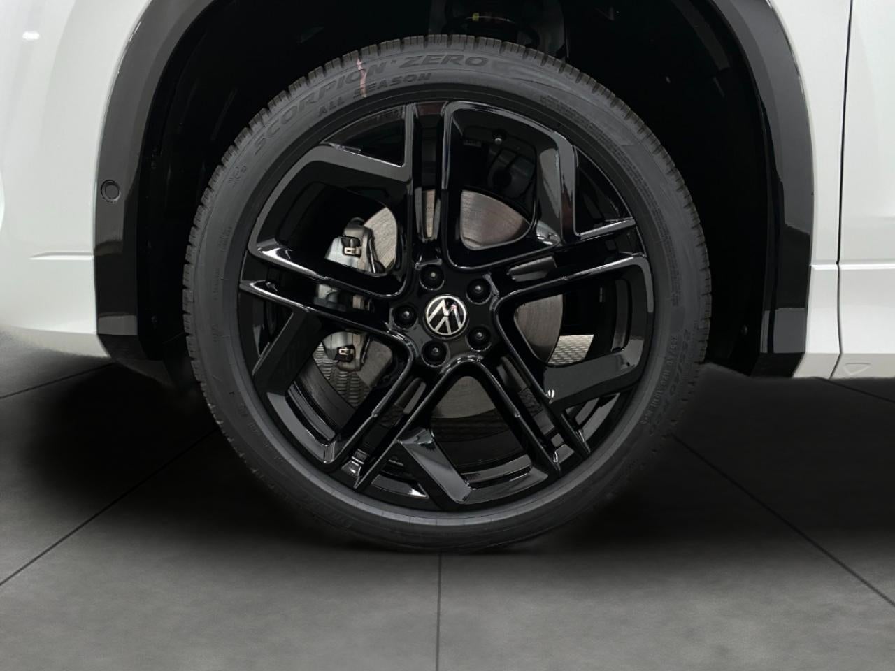 2026 Volkswagen Tiguan SE R-Line Black 4MOTION