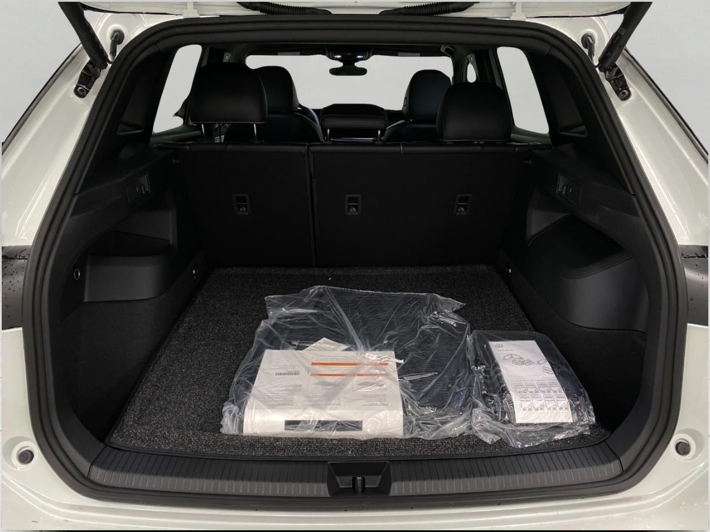 2026 Volkswagen Tiguan SE R-Line Black 4MOTION