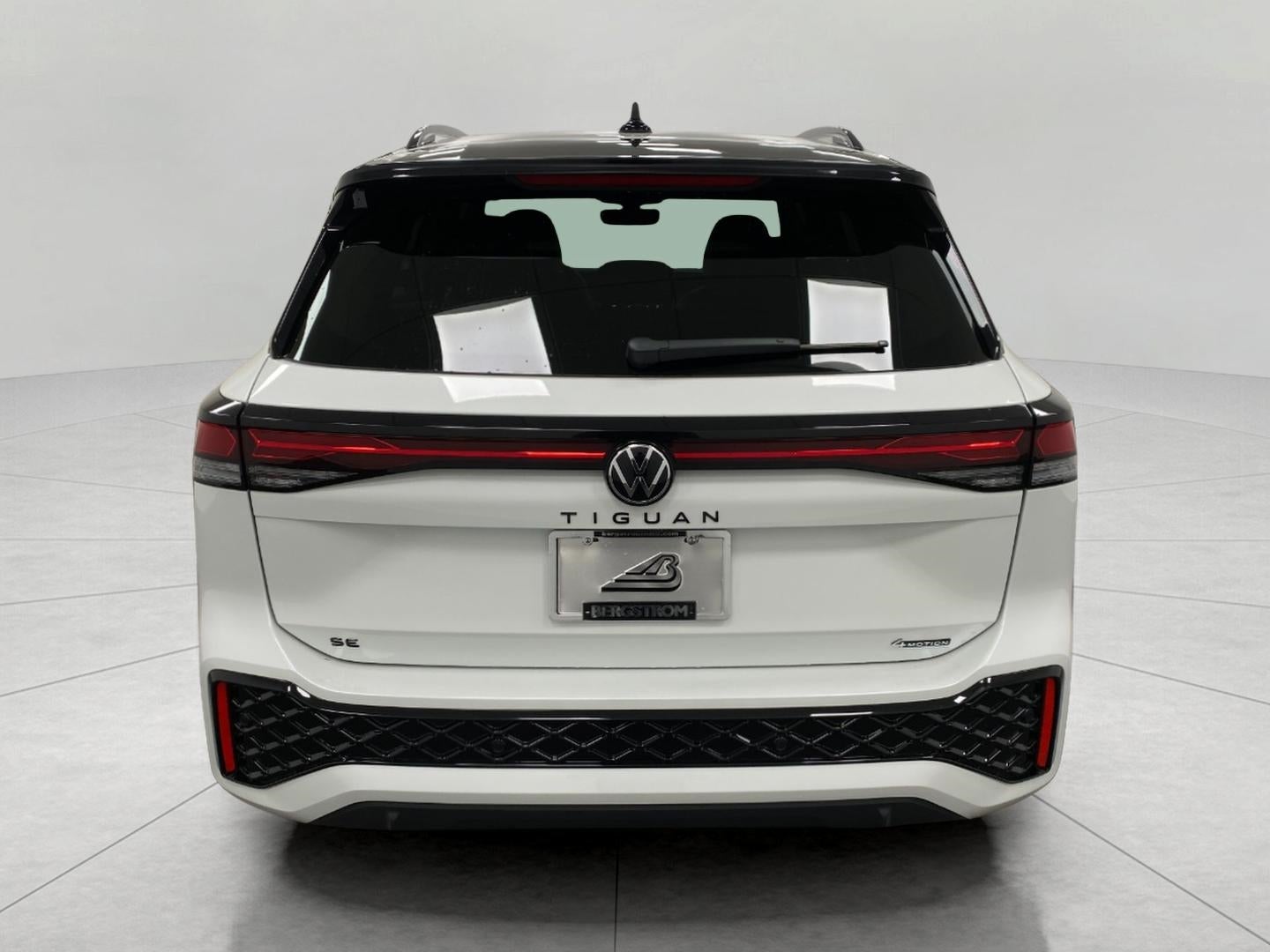 2026 Volkswagen Tiguan SE R-Line Black 4MOTION
