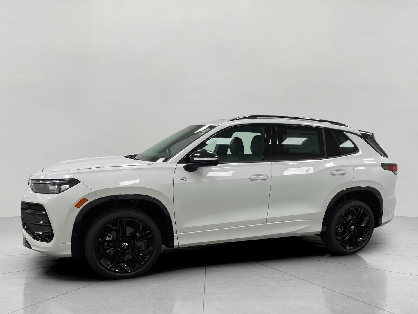 2026 Volkswagen Tiguan SE R-Line Black 4MOTION
