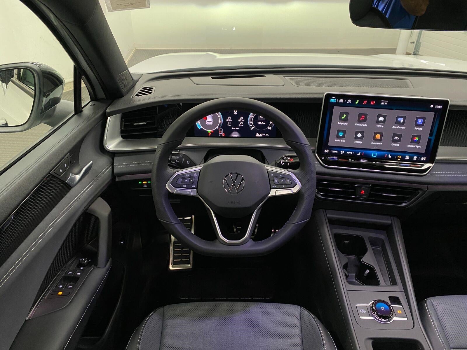 2026 Volkswagen Tiguan SE R-Line Black 4MOTION