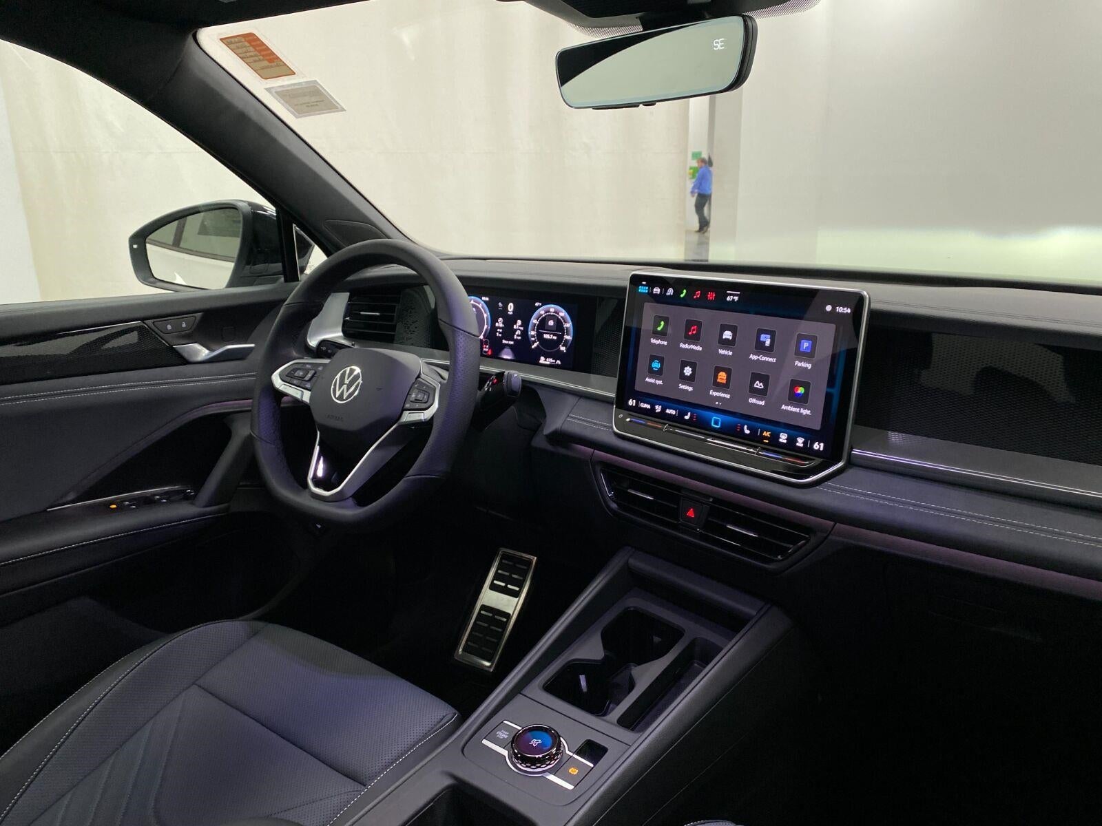 2026 Volkswagen Tiguan SE R-Line Black 4MOTION