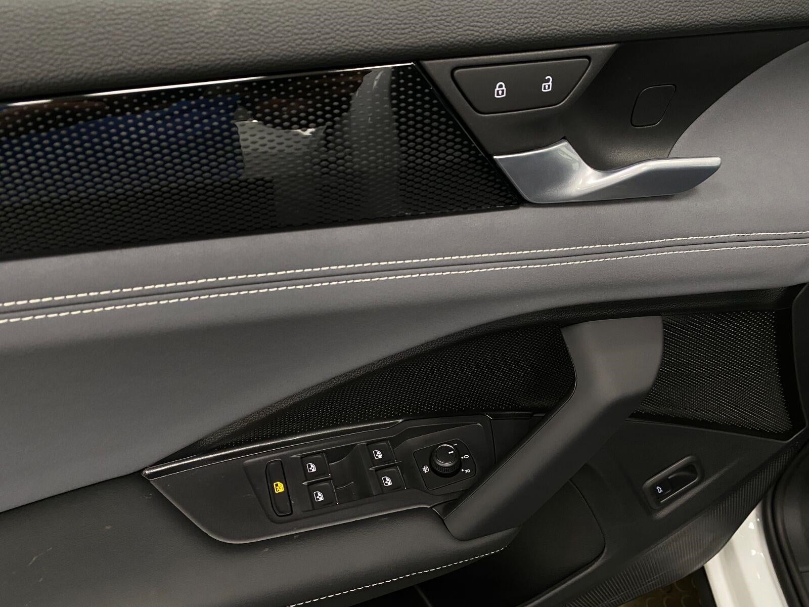 2026 Volkswagen Tiguan SE R-Line Black 4MOTION