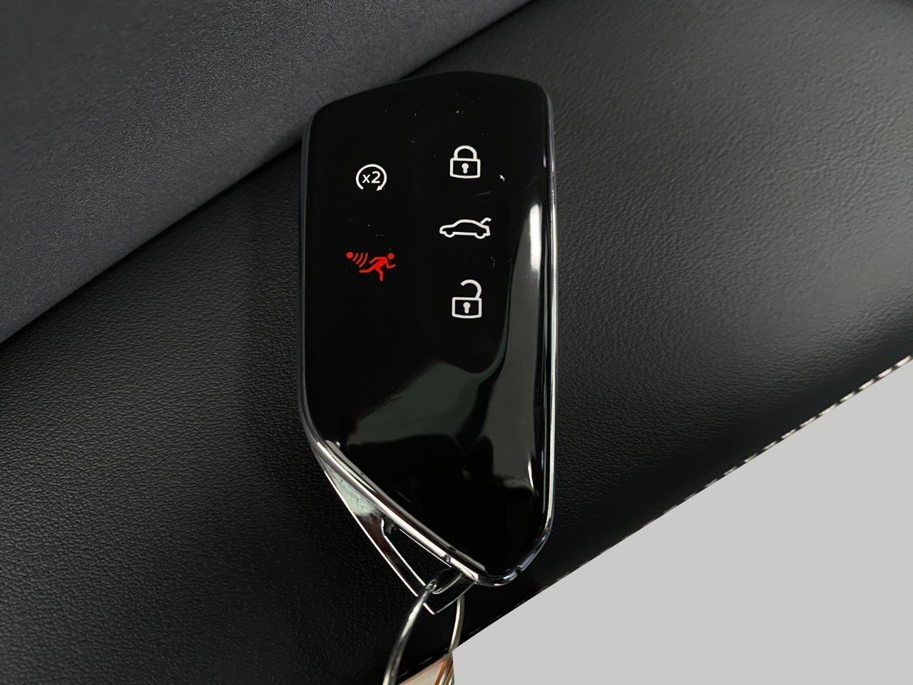 2026 Volkswagen Tiguan 2.0T SE R-Line Black 4MOTION