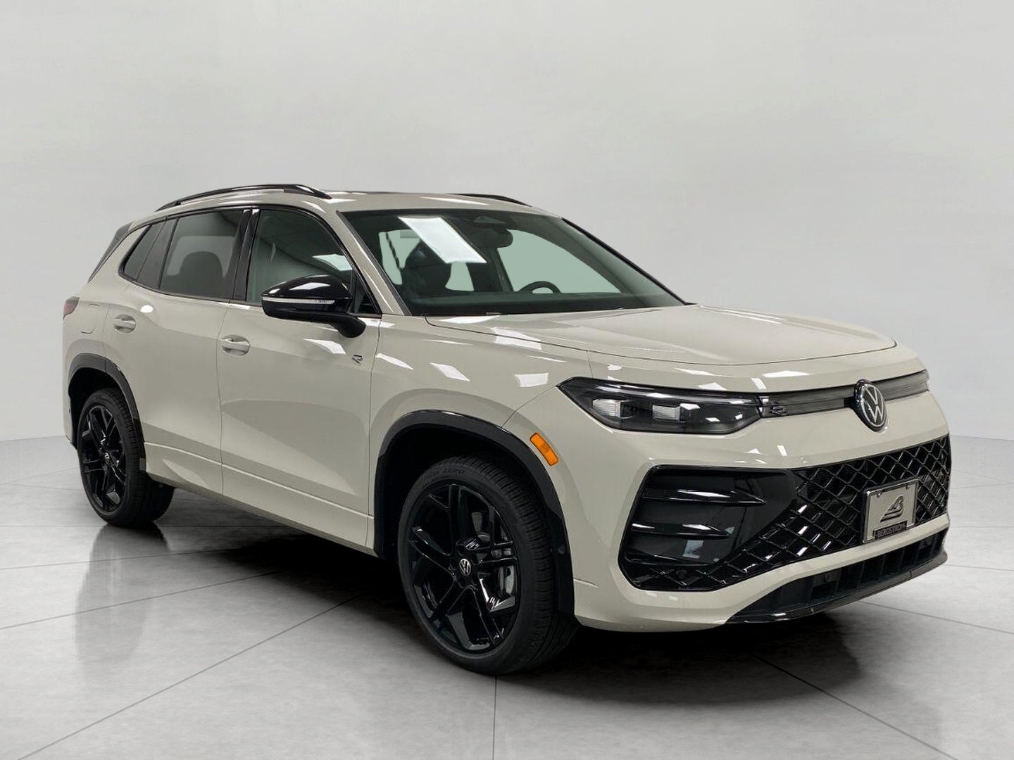 2026 Volkswagen Tiguan SE R-Line Black 4MOTION
