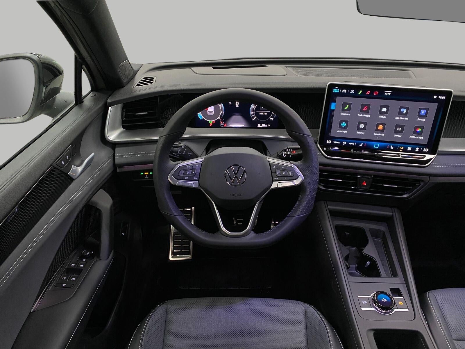 2026 Volkswagen Tiguan SE R-Line Black 4MOTION