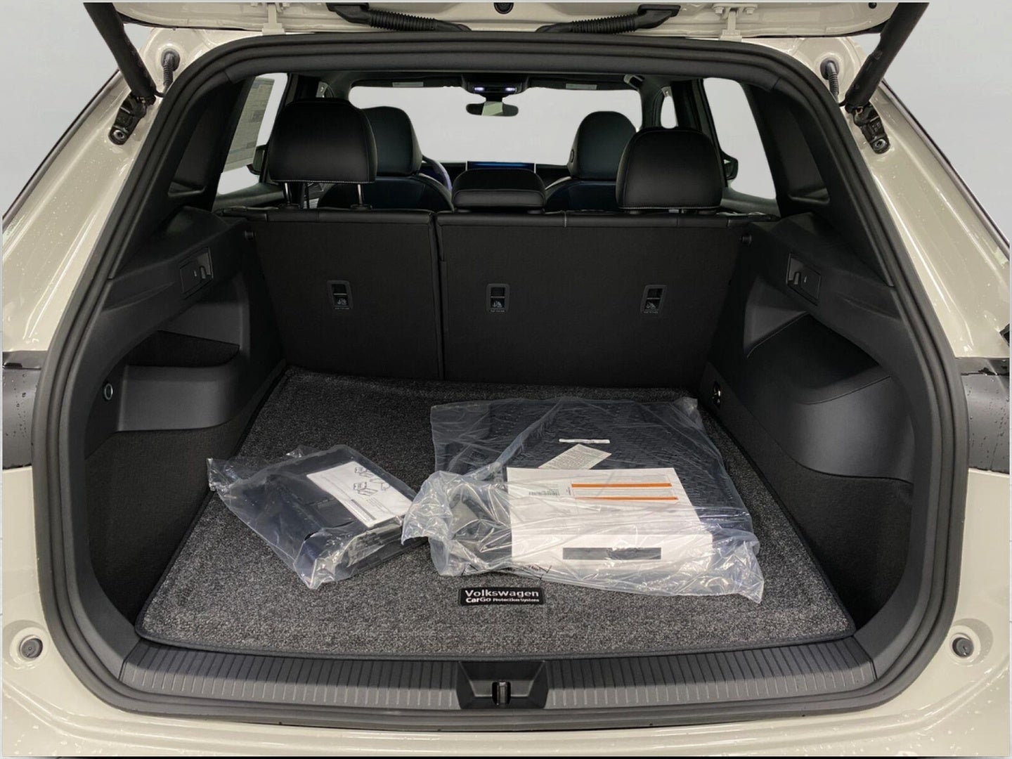 2026 Volkswagen Tiguan SE R-Line Black 4MOTION