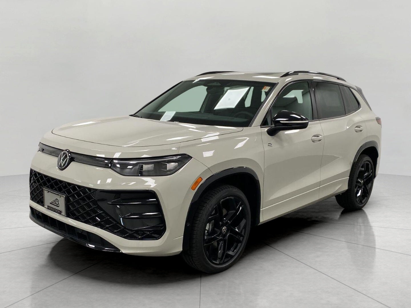 2026 Volkswagen Tiguan SE R-Line Black 4MOTION