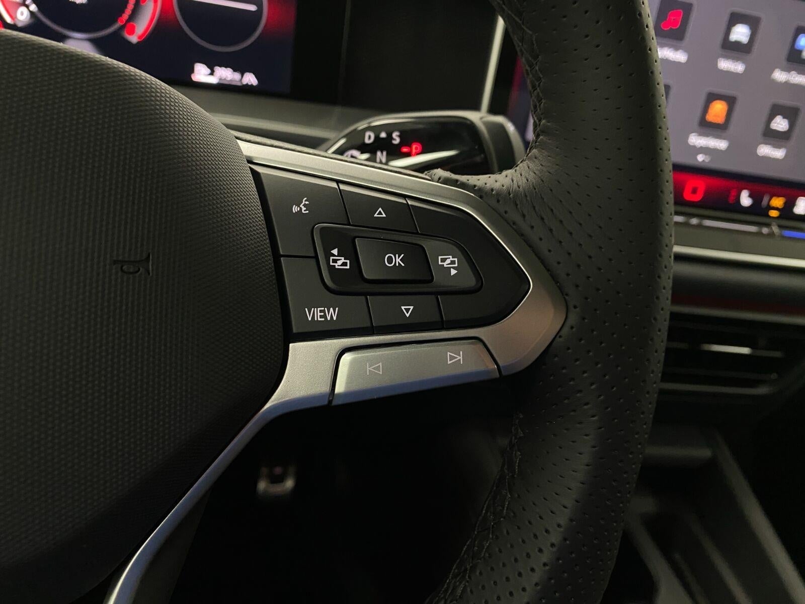 2026 Volkswagen Tiguan SE R-Line Black 4MOTION
