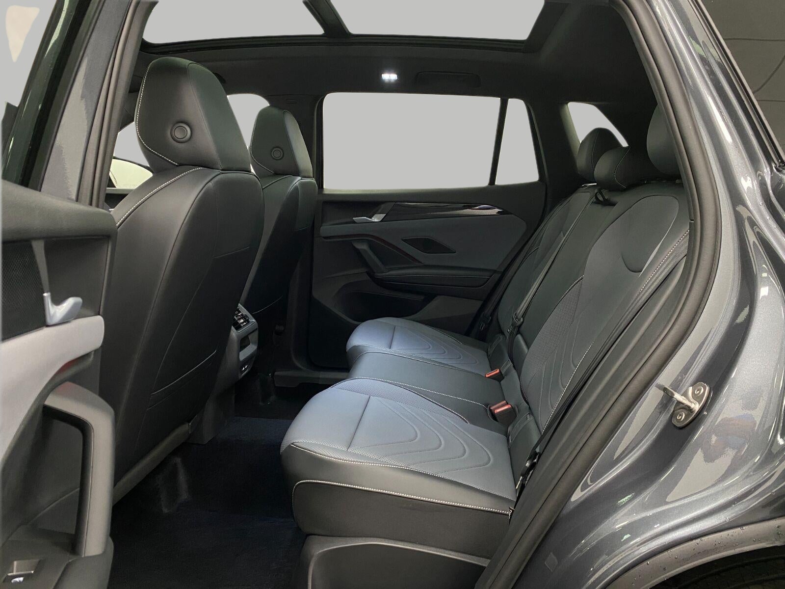 2026 Volkswagen Tiguan SE R-Line Black 4MOTION
