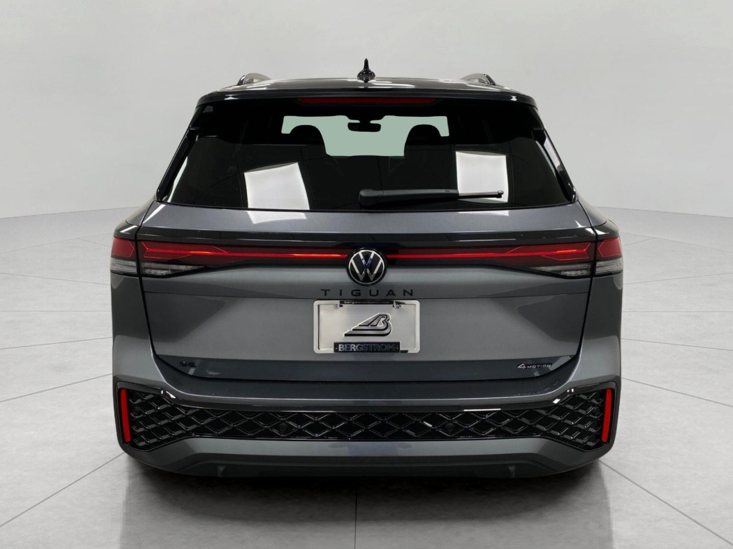 2026 Volkswagen Tiguan SE R-Line Black 4MOTION