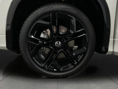 2026 Volkswagen Tiguan 2.0T SE R-Line Black 4MOTION