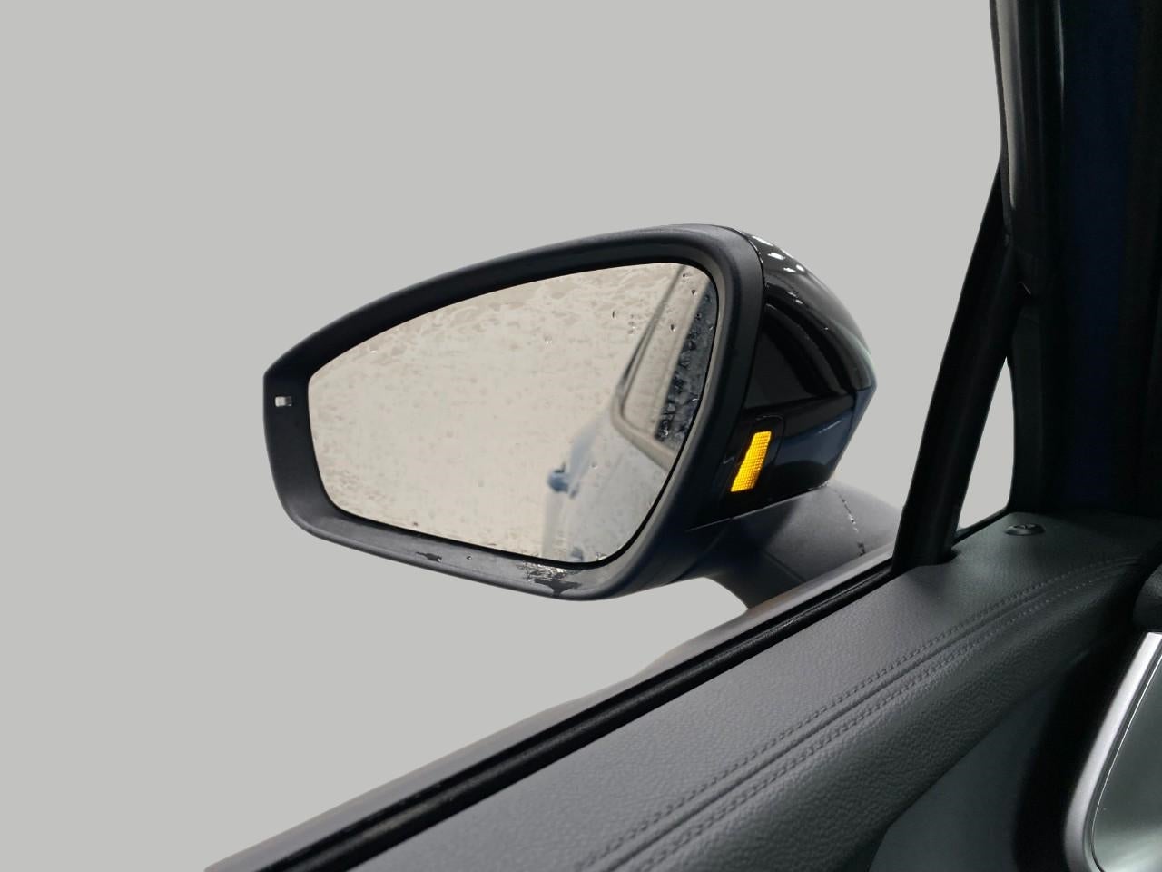 2026 Volkswagen Tiguan 2.0T SE R-Line Black 4MOTION