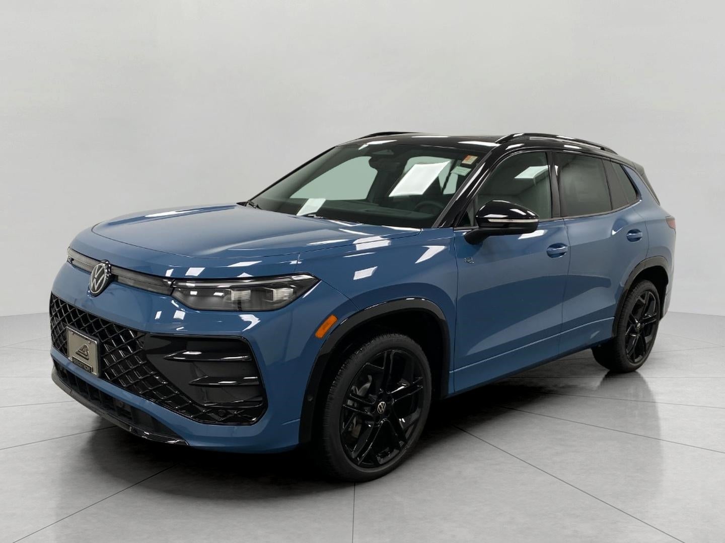 2026 Volkswagen Tiguan 2.0T SE R-Line Black 4MOTION