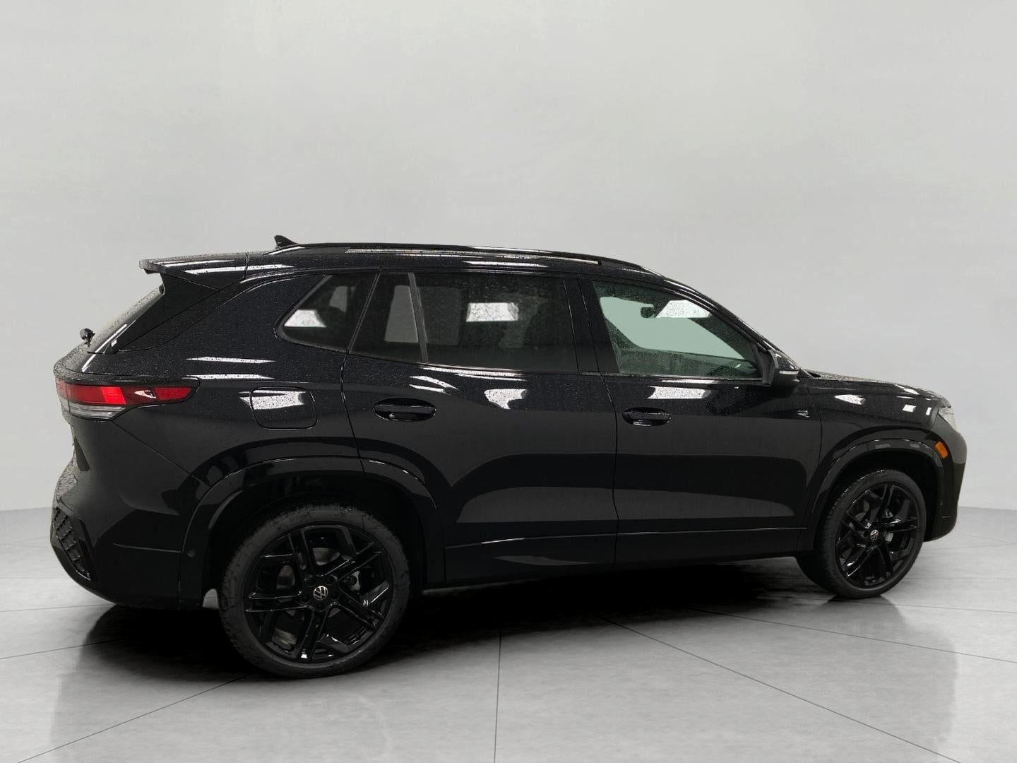 2026 Volkswagen Tiguan SE R-Line Black 4MOTION