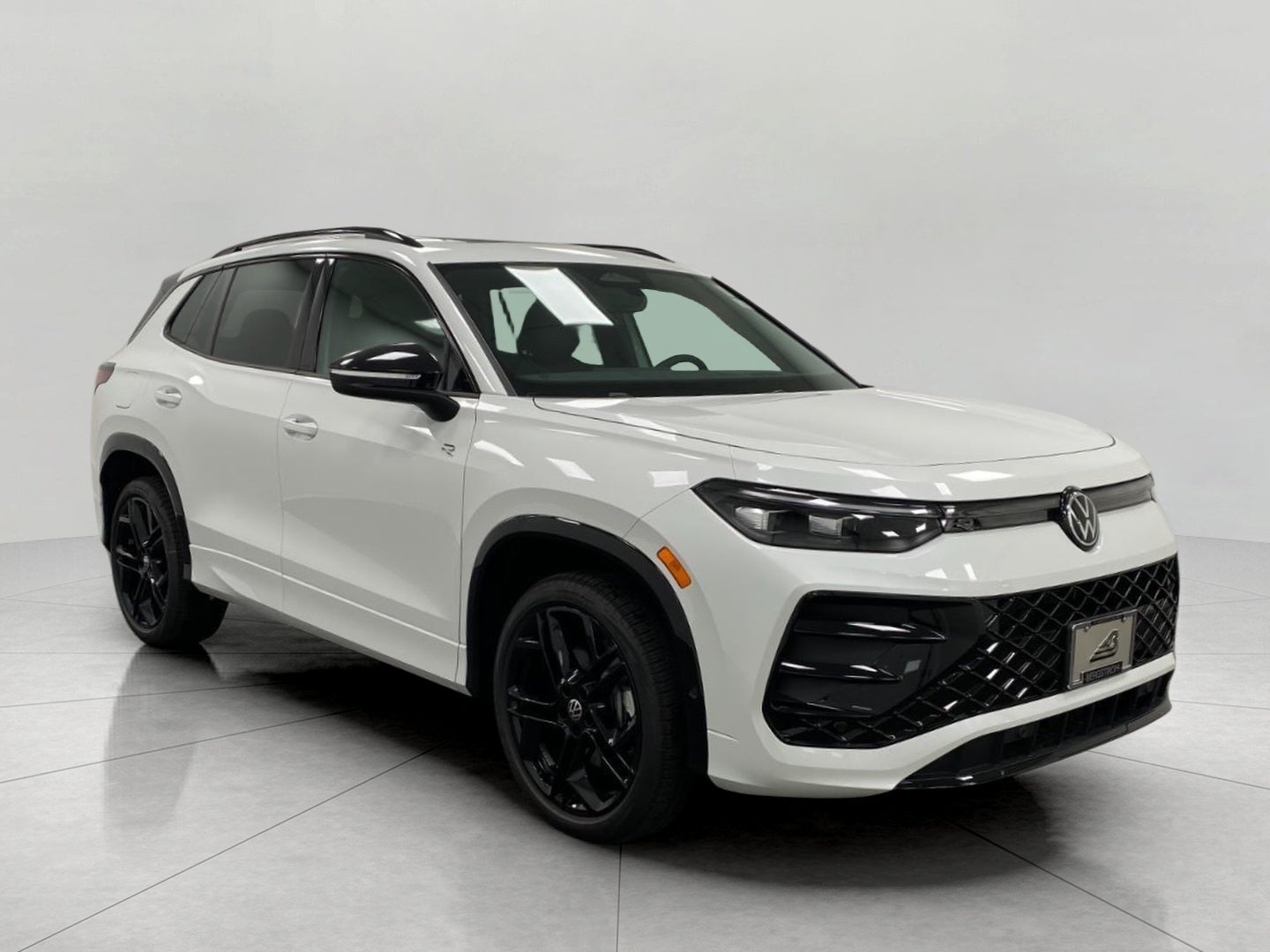 2026 Volkswagen Tiguan SE R-Line Black 4MOTION