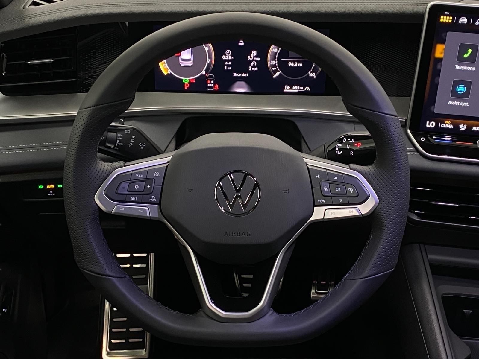 2026 Volkswagen Tiguan SE R-Line Black 4MOTION