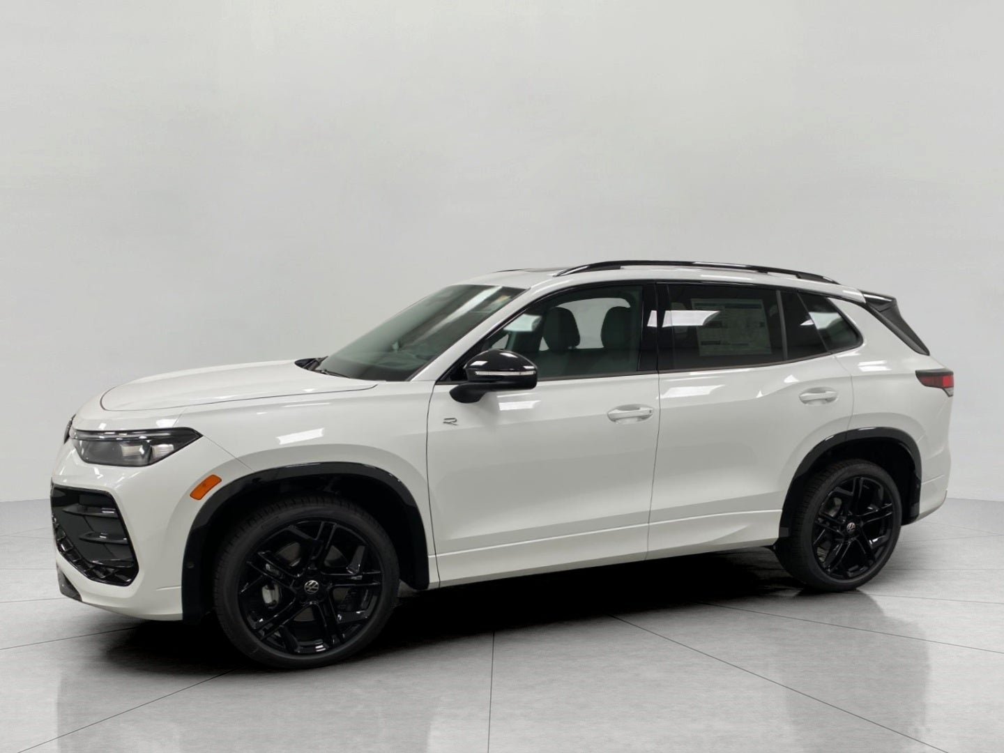 2026 Volkswagen Tiguan SE R-Line Black 4MOTION
