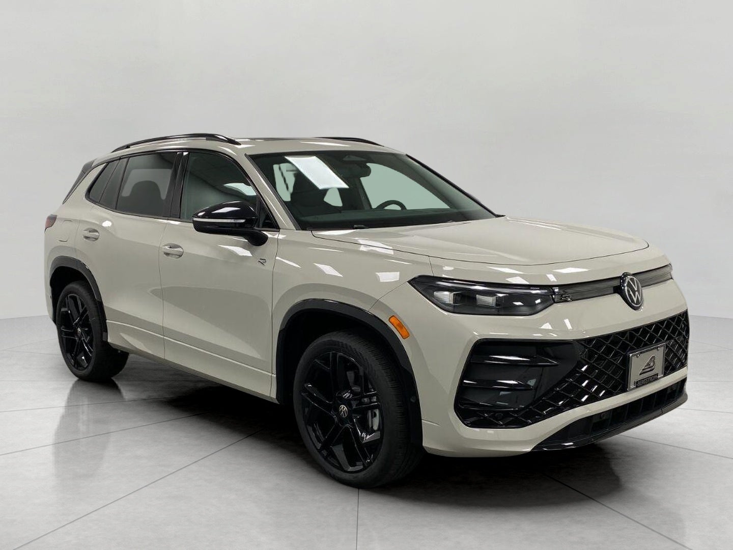2026 Volkswagen Tiguan SE R-Line Black 4MOTION