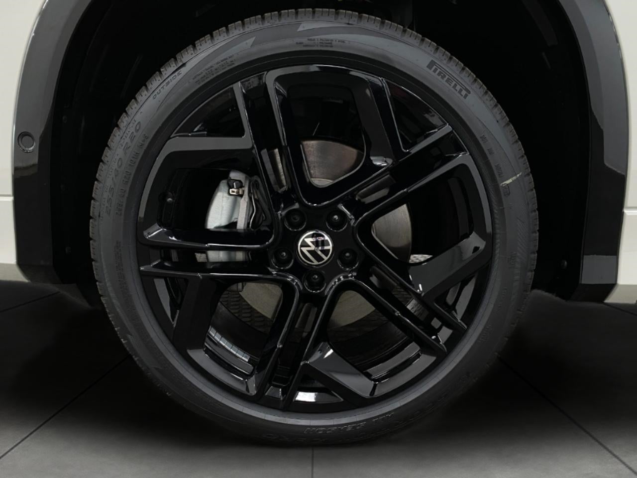 2026 Volkswagen Tiguan SE R-Line Black 4MOTION