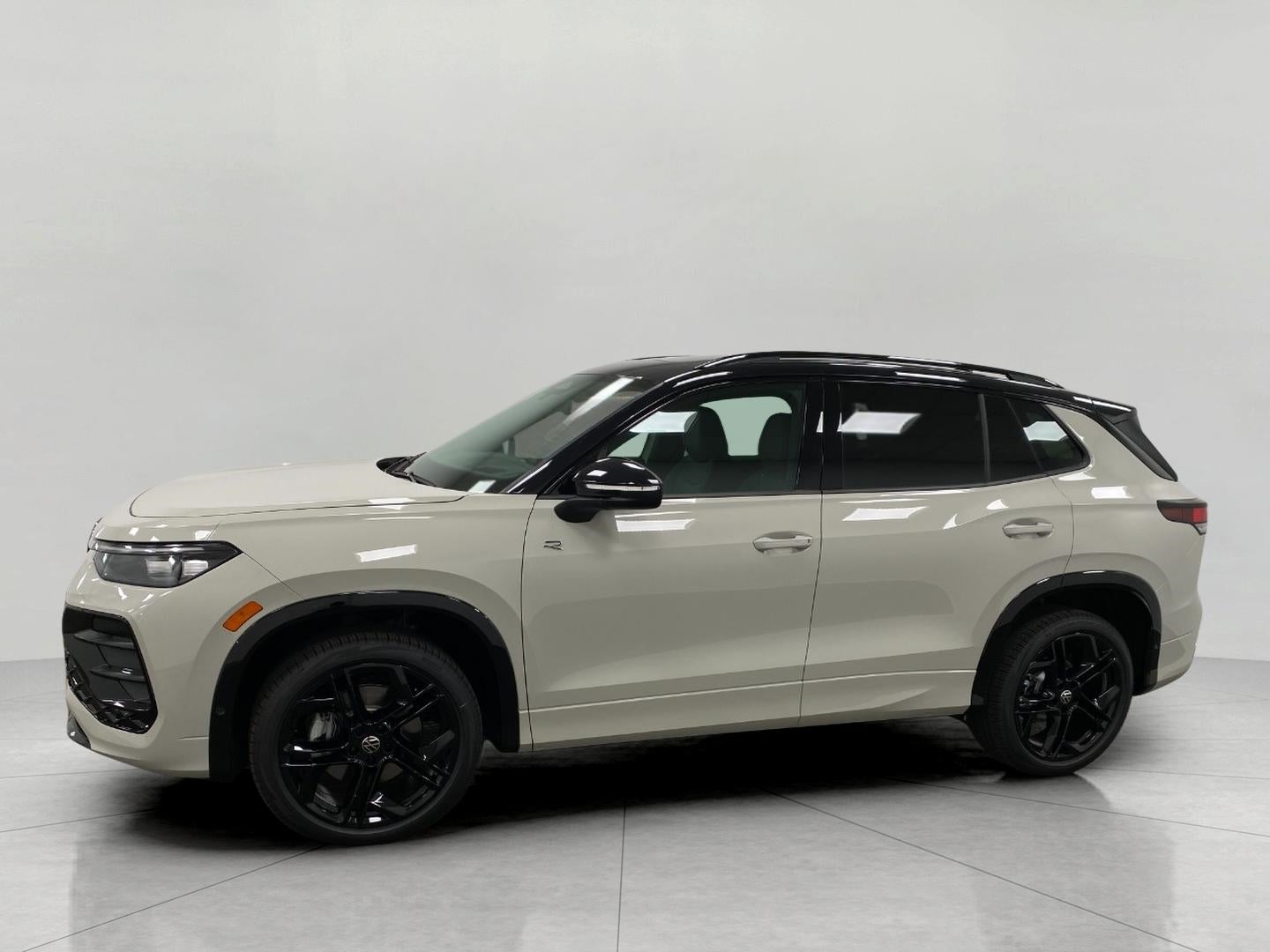 2026 Volkswagen Tiguan SE R-Line Black 4MOTION