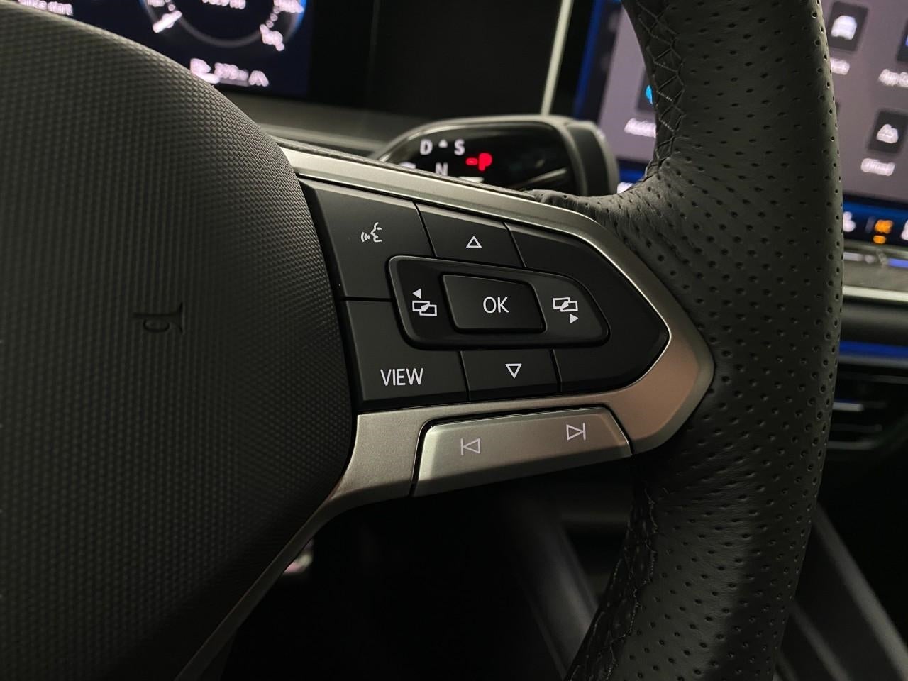 2026 Volkswagen Tiguan SE R-Line Black 4MOTION