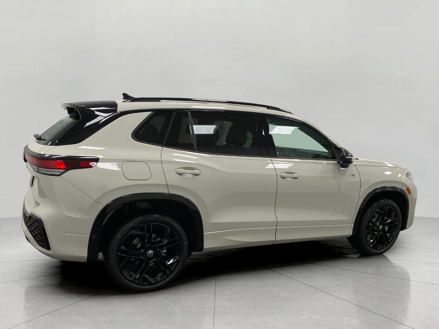 2026 Volkswagen Tiguan SE R-Line Black 4MOTION