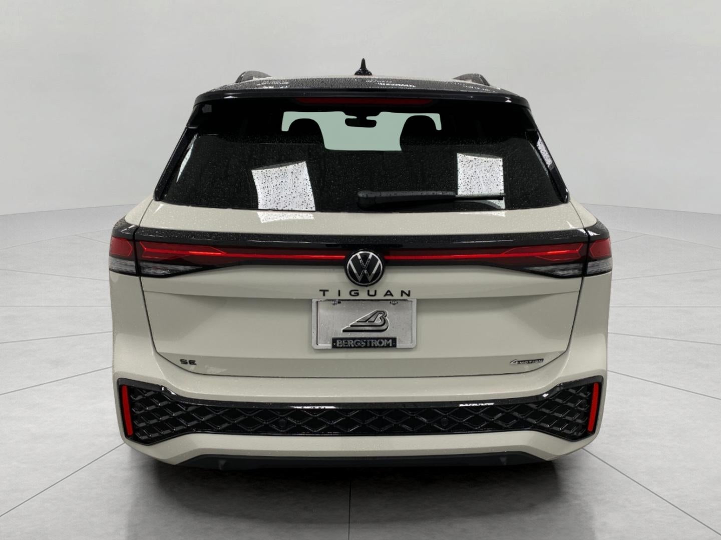 2026 Volkswagen Tiguan SE R-Line Black 4MOTION