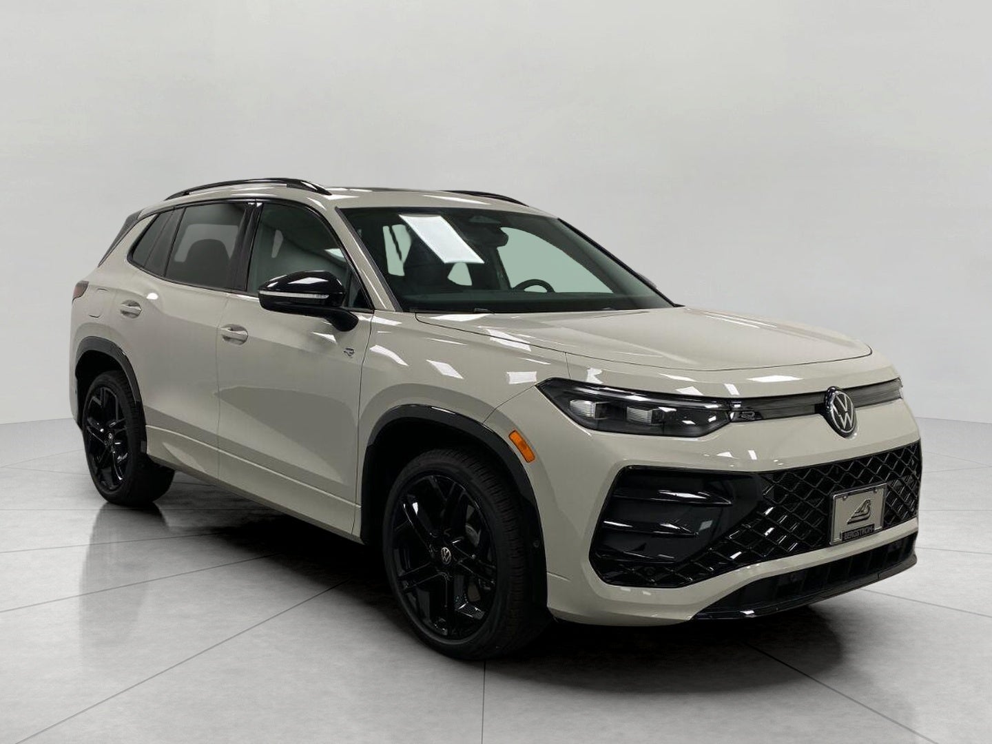 2026 Volkswagen Tiguan SE R-Line Black 4MOTION