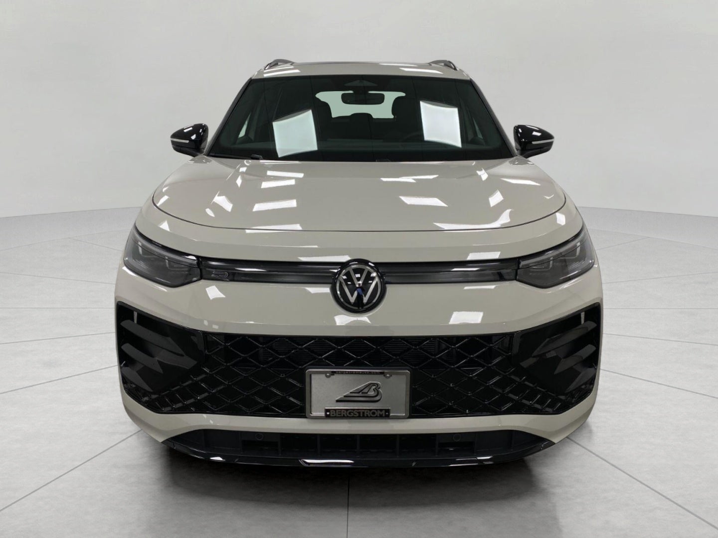 2026 Volkswagen Tiguan SE R-Line Black 4MOTION