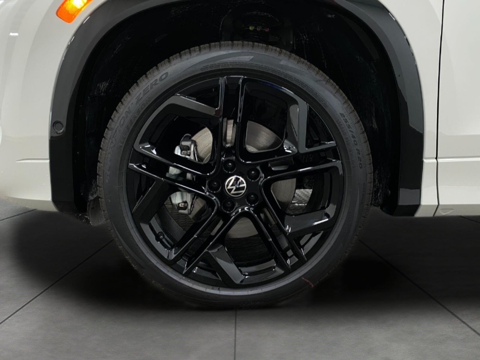 2026 Volkswagen Tiguan SE R-Line Black 4MOTION