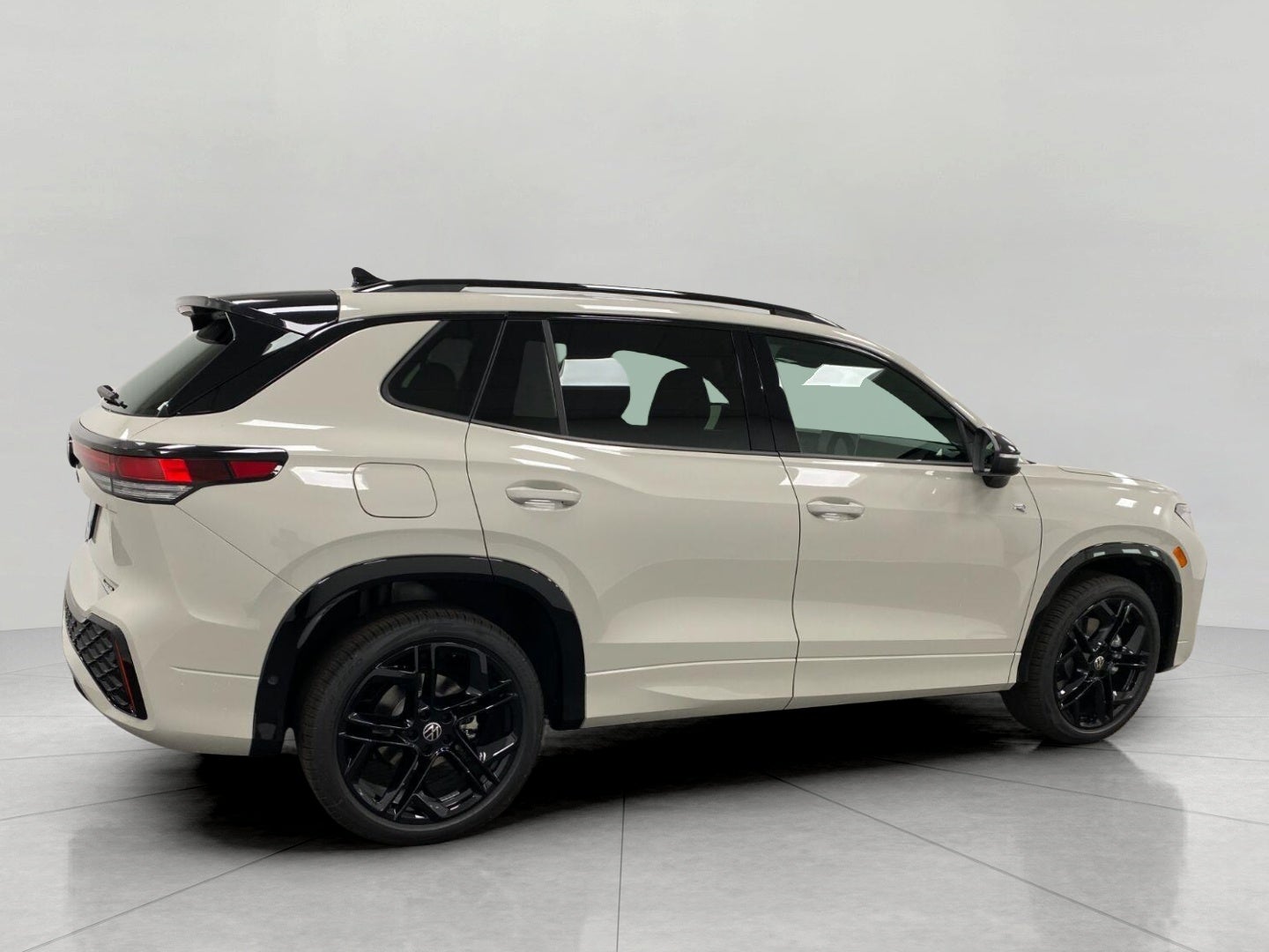 2026 Volkswagen Tiguan SE R-Line Black 4MOTION