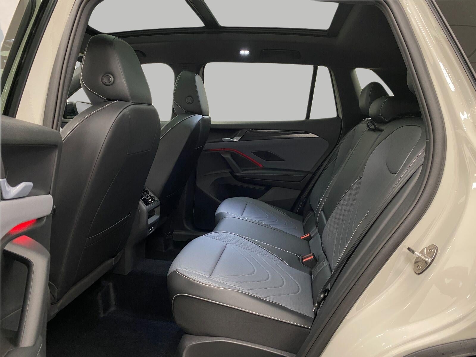 2026 Volkswagen Tiguan SE R-Line Black 4MOTION