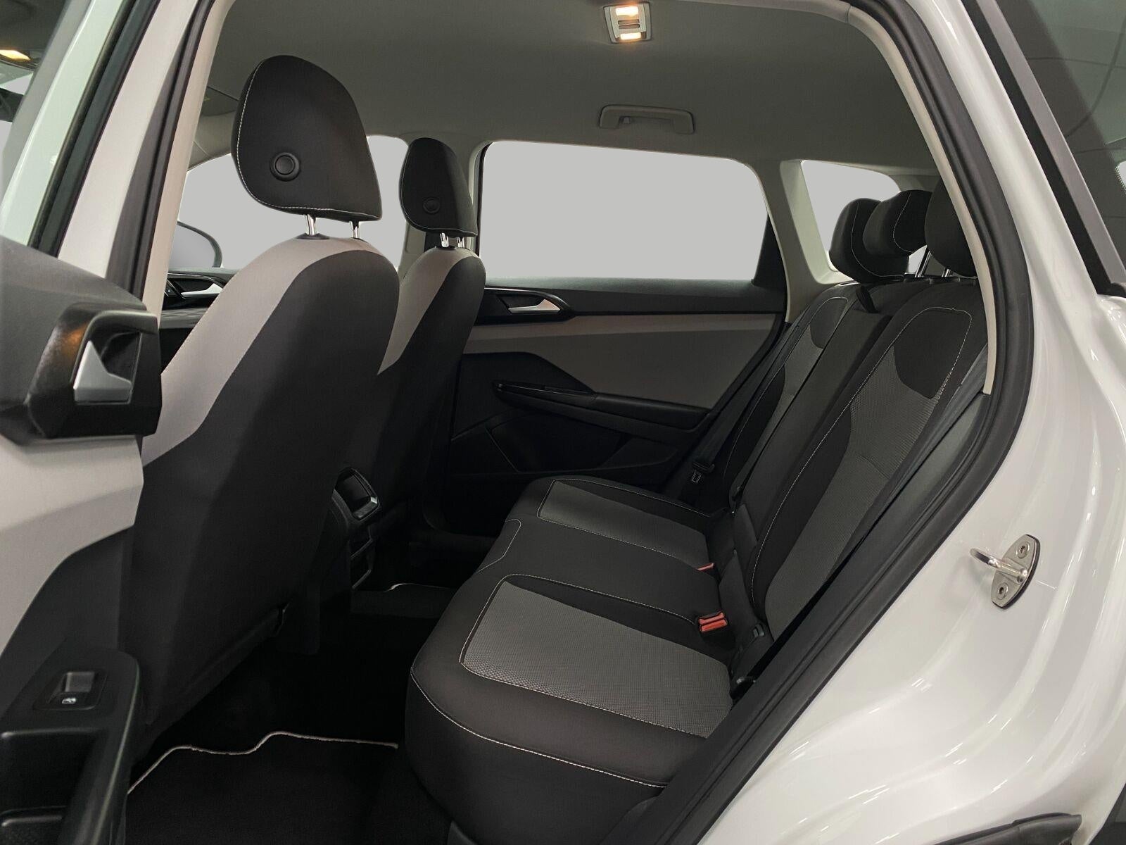 2023 Volkswagen Taos S 4MOTION