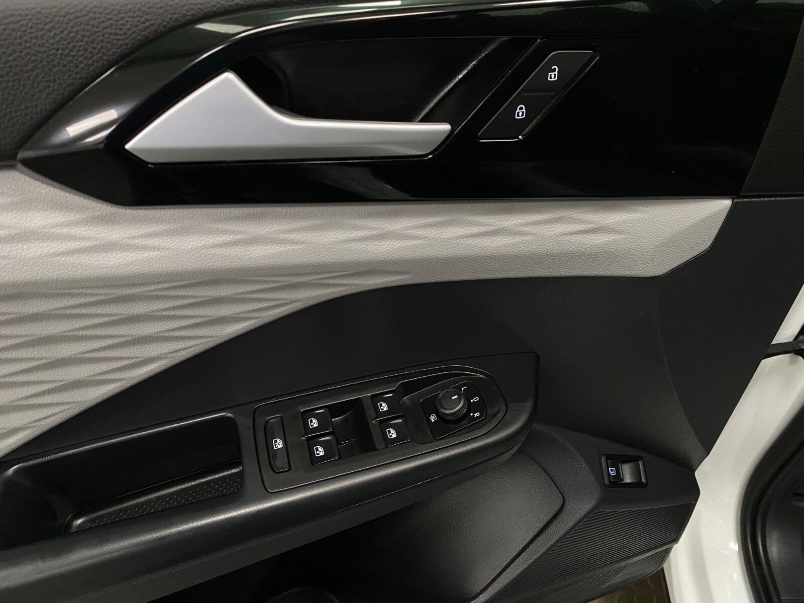 2023 Volkswagen Taos S 4MOTION