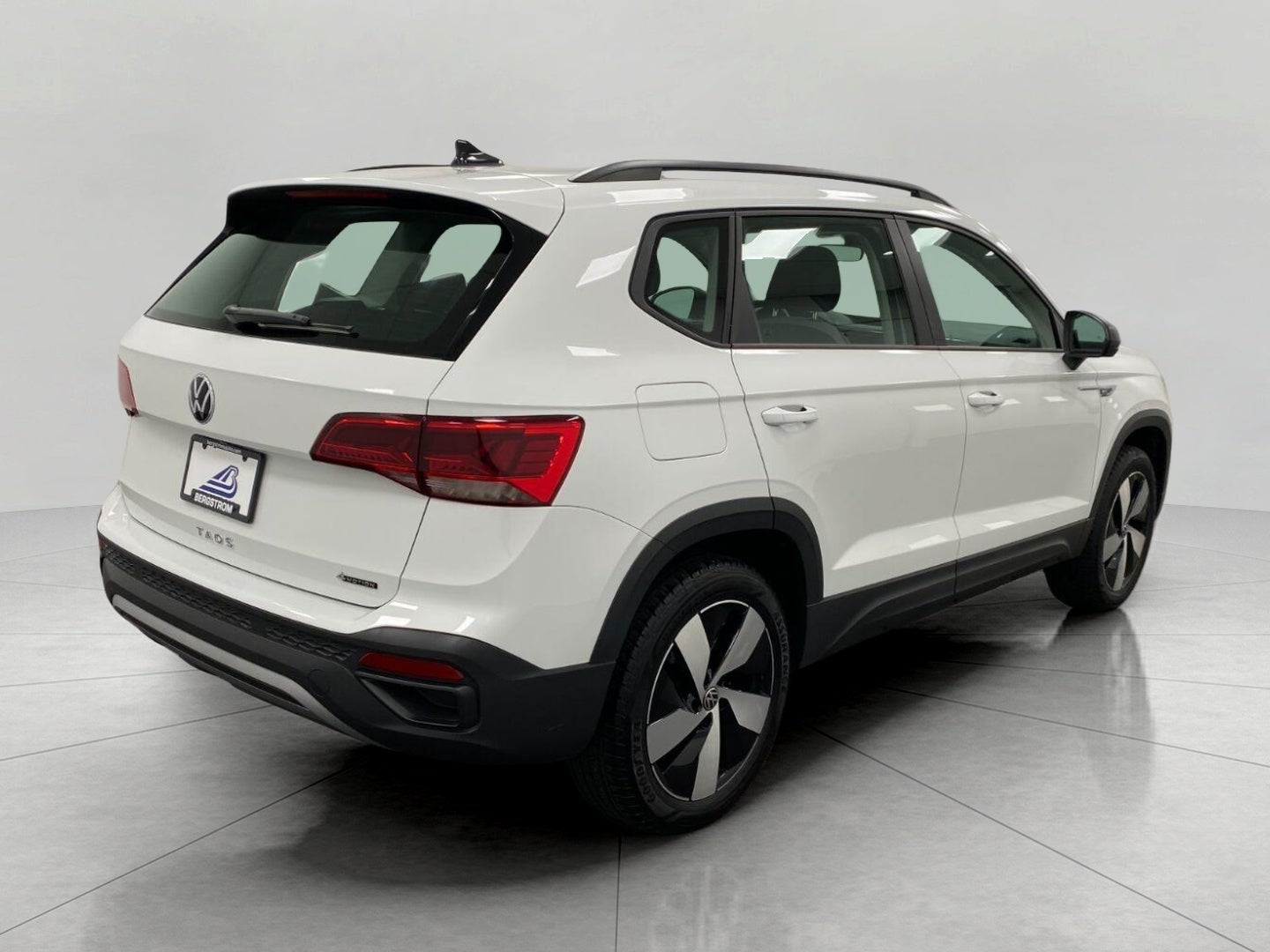 2023 Volkswagen Taos S 4MOTION