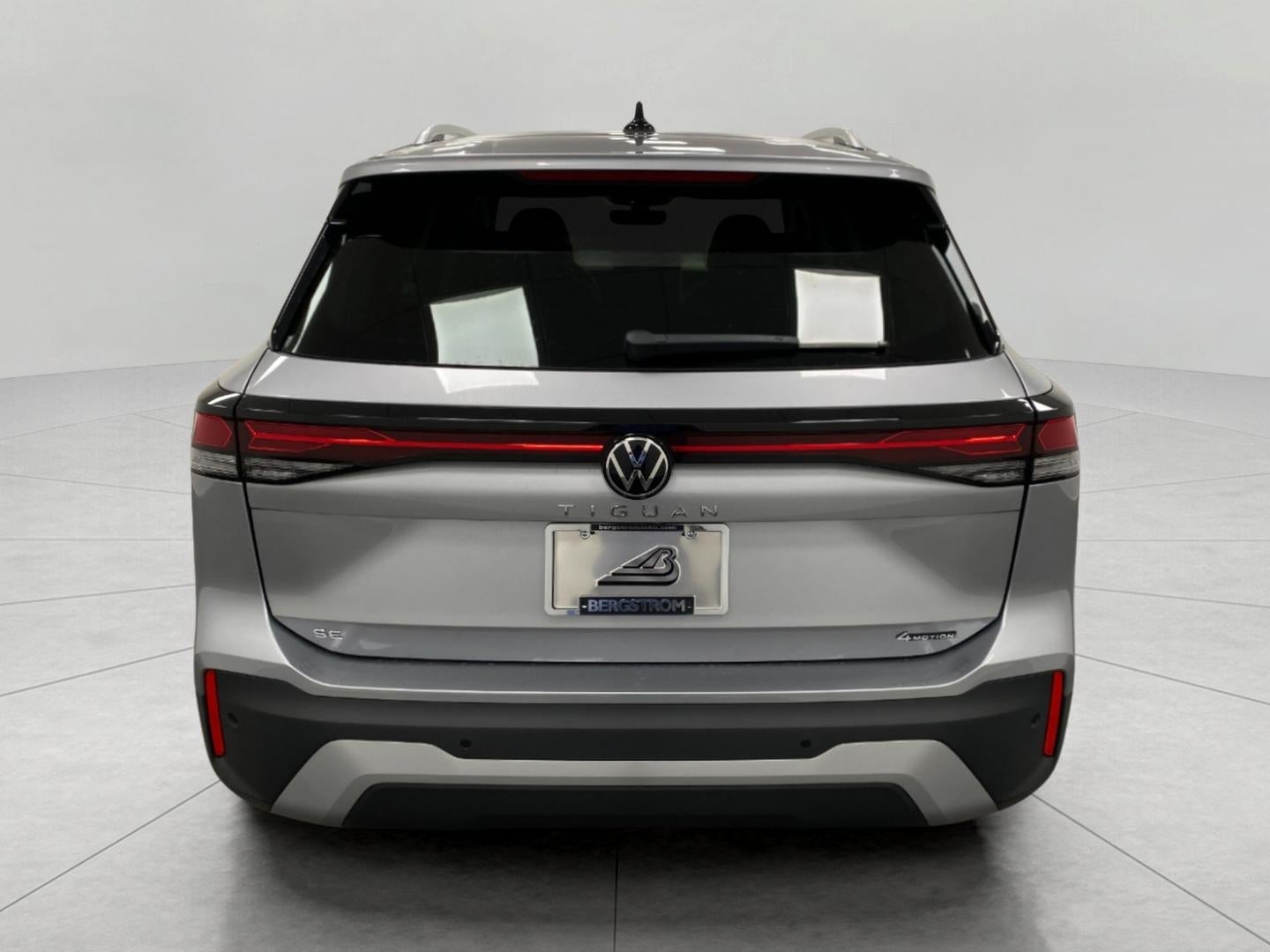 2025 Volkswagen Tiguan 2.0T SE 4MOTION