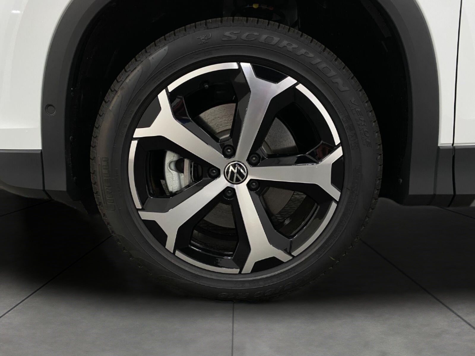 2026 Volkswagen Tiguan SE 4MOTION